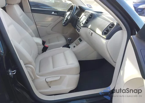 2017 Volkswagen Tiguan 2.0T/2.0T S из США, поврежденный, VIN WVGAV7AX4HK025750